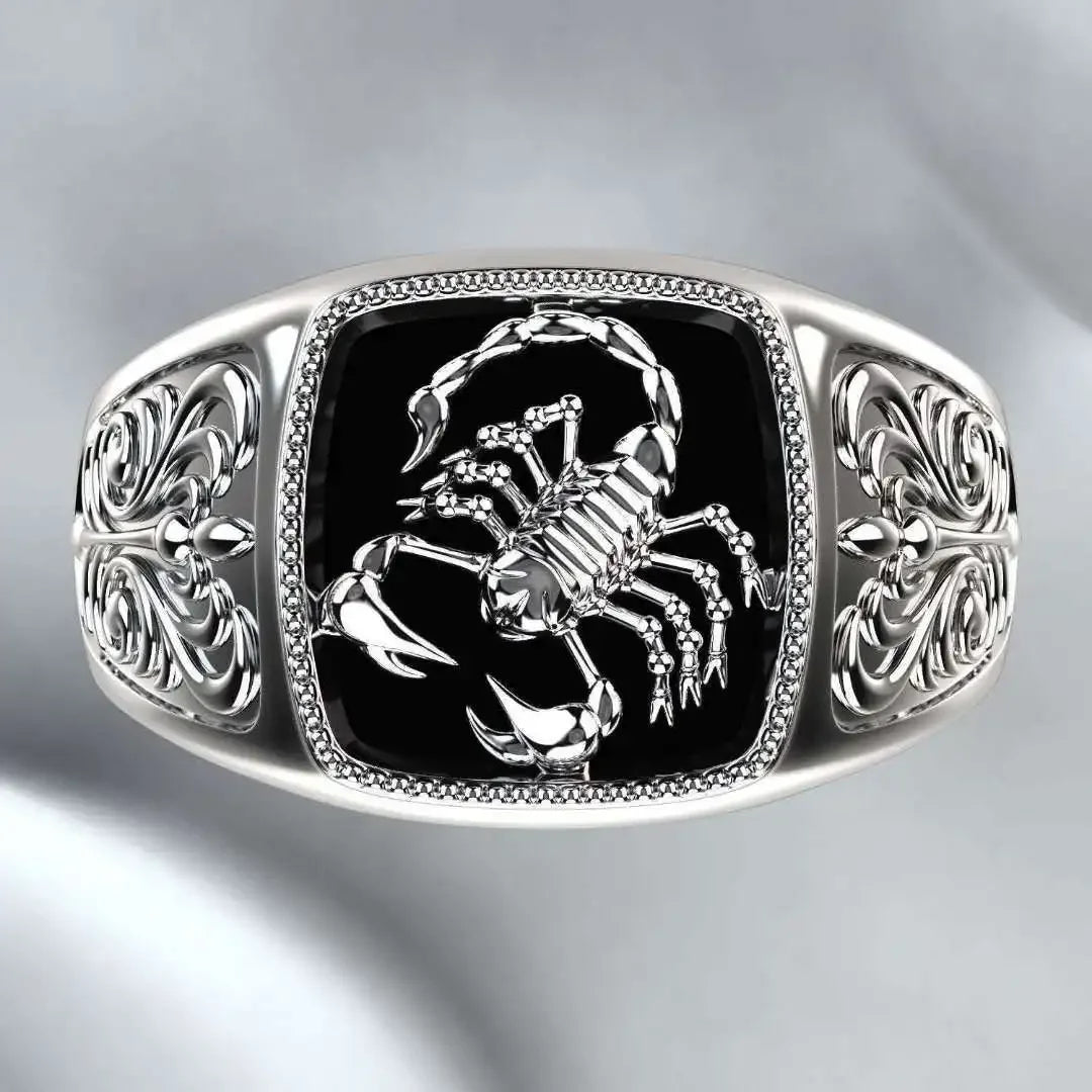 Imponente Scorpio Imperial, um anel masculino feito em liga de zinco de alta qualidade, criado para homens que buscam um acessório marcante e cheio de estilo.